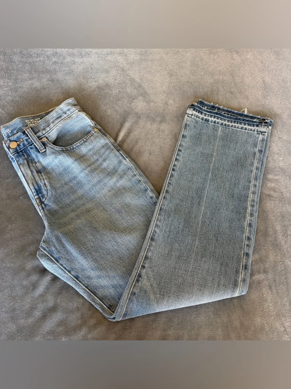 J. Crew Mid-rise Straight-Leg Elise Wash Jeans Size 26